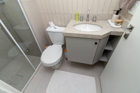 Apartamento à venda com 80m², 2 quartos e 1 vagaBanheiro da Suíte 2