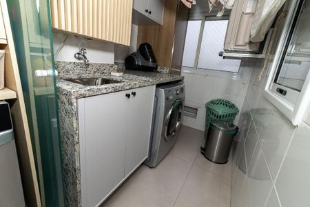 Apartamento à venda com 80m², 2 quartos e 1 vagaÁrea de Serviço