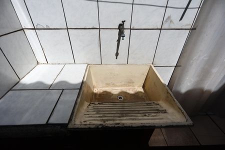 Casa à venda com 290m², 6 quartos e 2 vagascasa 2 - serviço