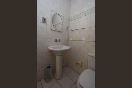 Casa à venda com 290m², 6 quartos e 2 vagasBanheiro