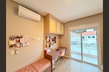 Casa de condomínio à venda com 329m², 3 quartos e 3 vagasSuíte 1