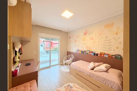 Casa de condomínio à venda com 329m², 3 quartos e 3 vagasSuíte 1