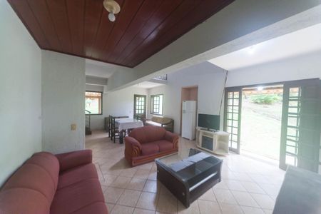 Casa de condomínio à venda com 240m², 3 quartos e 1 vagasala