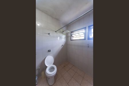 Casa de condomínio à venda com 240m², 3 quartos e 1 vagaBanheiro Social 2
