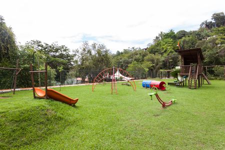 Casa de condomínio à venda com 240m², 3 quartos e 1 vagaÁrea comum - Playground