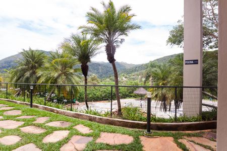 Casa de condomínio à venda com 240m², 3 quartos e 1 vagaÁrea comum