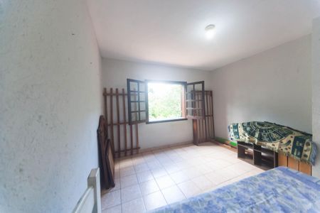 Casa de condomínio à venda com 240m², 3 quartos e 1 vagaquarto 1