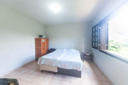 Casa de condomínio à venda com 240m², 3 quartos e 1 vagaquarto 3