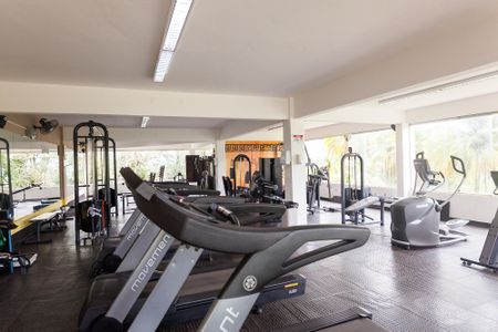Casa de condomínio à venda com 240m², 3 quartos e 1 vagaÁrea comum - Academia