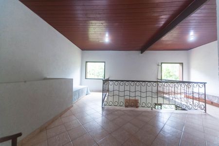 Casa de condomínio à venda com 240m², 3 quartos e 1 vagahall dos quartos