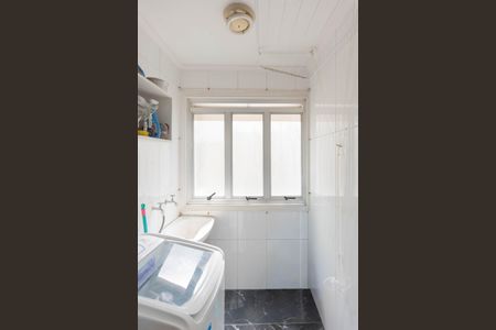 Apartamento à venda com 65m², 3 quartos e 1 vagaÁrea de Serviço