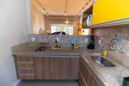 Apartamento à venda com 74m², 2 quartos e sem vagaCozinha