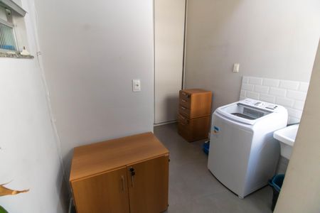 Apartamento à venda com 74m², 2 quartos e sem vagaÁrea de Serviço