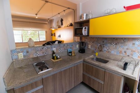 Apartamento à venda com 74m², 2 quartos e sem vagaCozinha
