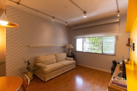 Sala de apartamento à venda com 2 quartos, 74m² em Icaraí, Niterói