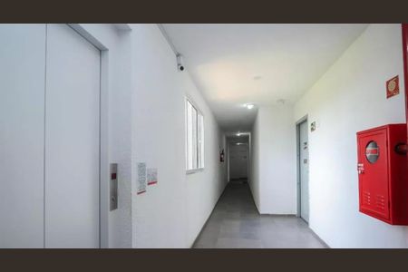 Apartamento à venda com 47m², 2 quartos e sem vagaÁrea comum