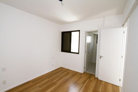 Apartamento à venda com 70m², 3 quartos e 2 vagasQuarto 3 - Suíte