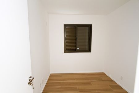 Apartamento à venda com 70m², 3 quartos e 2 vagasQuarto 2