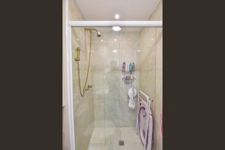 Apartamento à venda com 55m², 2 quartos e 1 vagaBanheiro da suíte