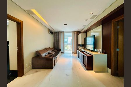 Apartamento à venda com 274m², 4 quartos e 5 vagasSala