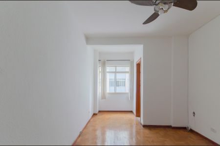 Studio para alugar com 30m², 1 quarto e sem vaga Studio para alugar com 30m², 1 quarto e sem vagaSala/Quarto