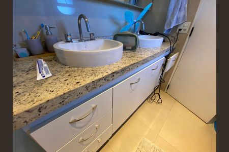 Apartamento à venda com 136m², 3 quartos e 2 vagas