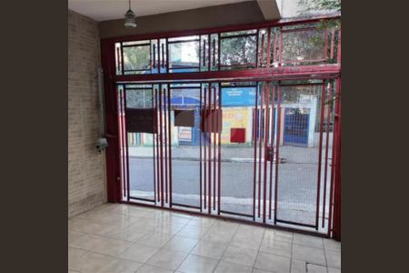 Casa à venda com 210m², 4 quartos e 2 vagasFoto 03