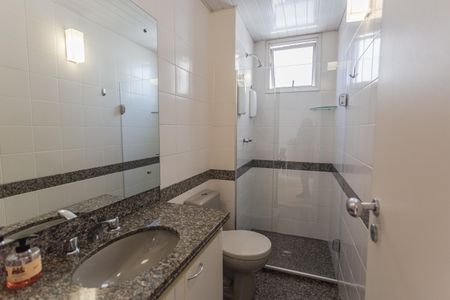 Apartamento à venda com 70m², 2 quartos e 1 vagaBanheiro Social