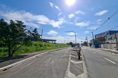 Casa para alugar com 120m², 2 quartos e 2 vagasVista da rua 