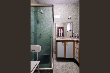 Casa de condomínio à venda com 150m², 3 quartos e 3 vagasBanheiro da Suíte 1