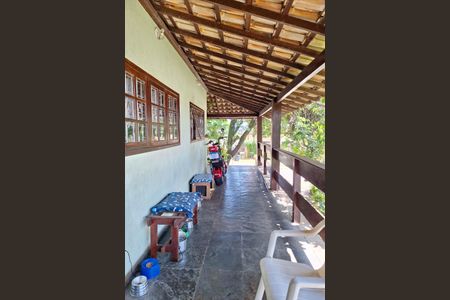 Casa de condomínio à venda com 150m², 3 quartos e 3 vagasVaranda