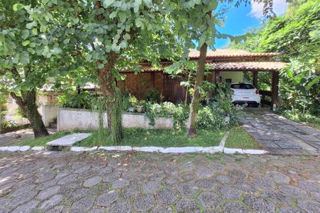 Casa de condomínio à venda com 150m², 3 quartos e 3 vagasFachada