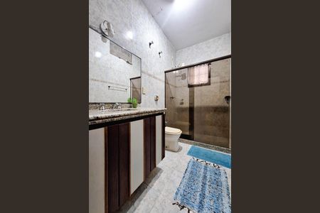 Casa de condomínio à venda com 150m², 3 quartos e 3 vagasBanheiro Social