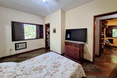 Casa de condomínio à venda com 150m², 3 quartos e 3 vagasSuíte 1