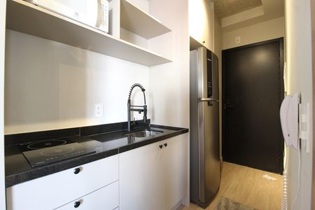 Cozinha de kitnet/studio para alugar com 1 quarto, 29m² em Indianópolis, São Paulo