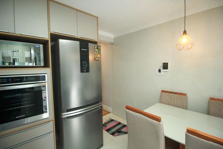 Casa à venda com 105m², 3 quartos e 2 vagas Casa à venda com 105m², 3 quartos e 2 vagasCozinha