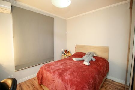 Casa à venda com 105m², 3 quartos e 2 vagas Casa à venda com 105m², 3 quartos e 2 vagasQuarto 1