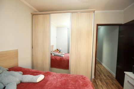 Casa à venda com 105m², 3 quartos e 2 vagas Casa à venda com 105m², 3 quartos e 2 vagasQuarto 1