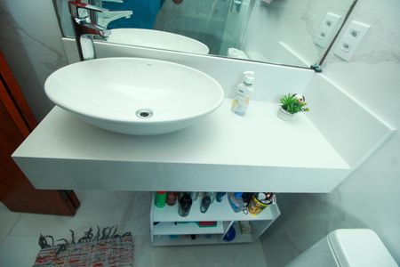 Casa à venda com 105m², 3 quartos e 2 vagas Casa à venda com 105m², 3 quartos e 2 vagasBanheiro da Suíte