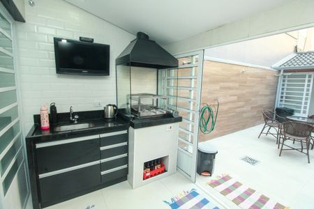 Casa à venda com 105m², 3 quartos e 2 vagas Casa à venda com 105m², 3 quartos e 2 vagasÁrea gourmet