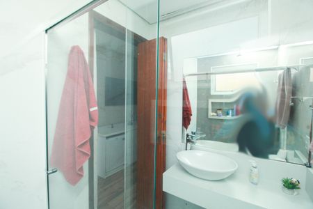 Casa à venda com 105m², 3 quartos e 2 vagas