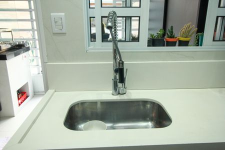 Casa à venda com 105m², 3 quartos e 2 vagas Casa à venda com 105m², 3 quartos e 2 vagasCozinha