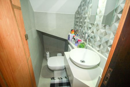 Casa à venda com 105m², 3 quartos e 2 vagas Casa à venda com 105m², 3 quartos e 2 vagasLavabo