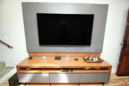 Casa à venda com 105m², 3 quartos e 2 vagas Casa à venda com 105m², 3 quartos e 2 vagasSala