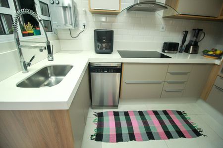 Casa à venda com 105m², 3 quartos e 2 vagas Casa à venda com 105m², 3 quartos e 2 vagasCozinha