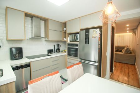 Casa à venda com 105m², 3 quartos e 2 vagas Casa à venda com 105m², 3 quartos e 2 vagasCozinha