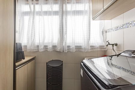 Apartamento à venda com 64m², 2 quartos e 1 vagaÁrea de Serviço