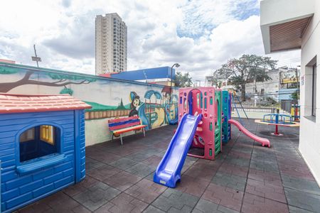 Apartamento à venda com 64m², 2 quartos e 1 vagaÁrea comum - Playground