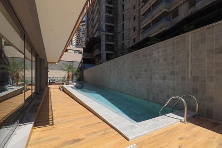 Studio à venda com 22m², 1 quarto e sem vagaPiscina