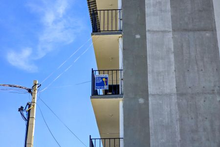 Apartamento para alugar com 60m², 2 quartos e 1 vagaFachada do Prédio + placa